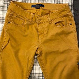 Tinsel jeans. Size 27. Excellent condition. Smoke free home.